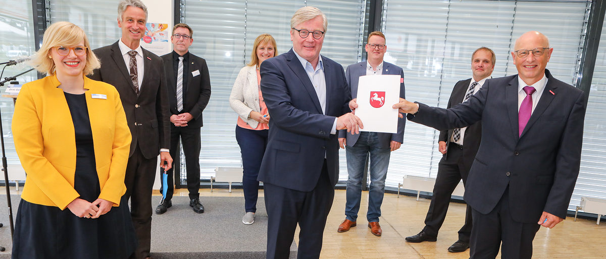 HFS_Bescheidübergabe